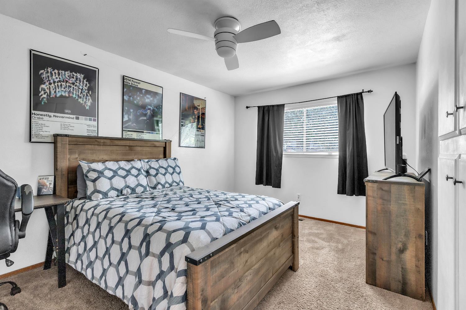 1608 Kruger Dr, Modesto, CA 95355