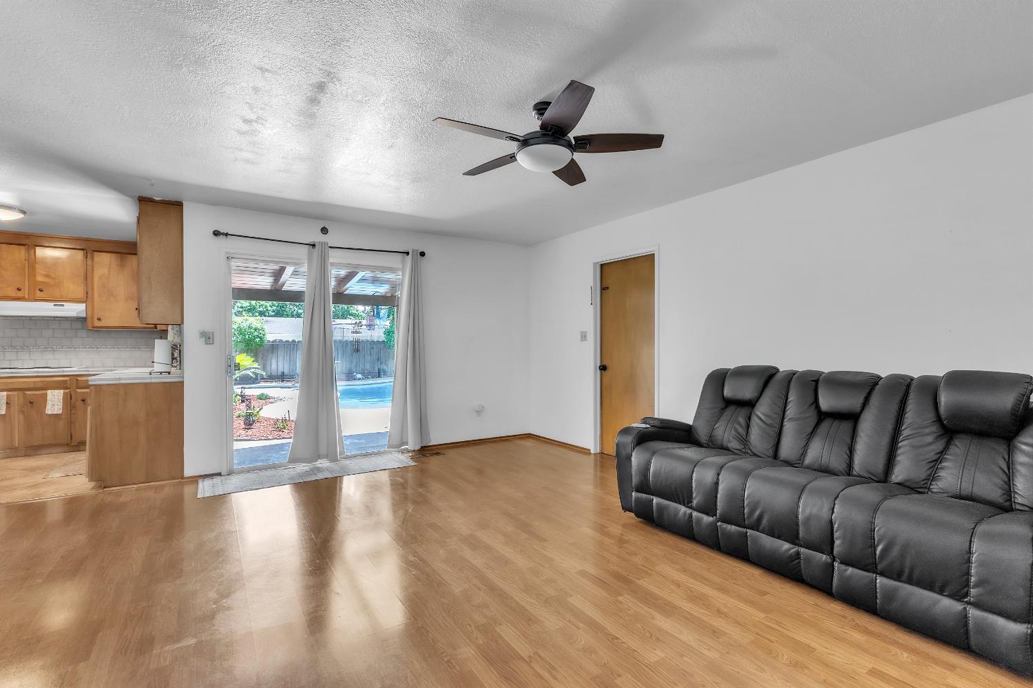 1608 Kruger Dr, Modesto, CA 95355