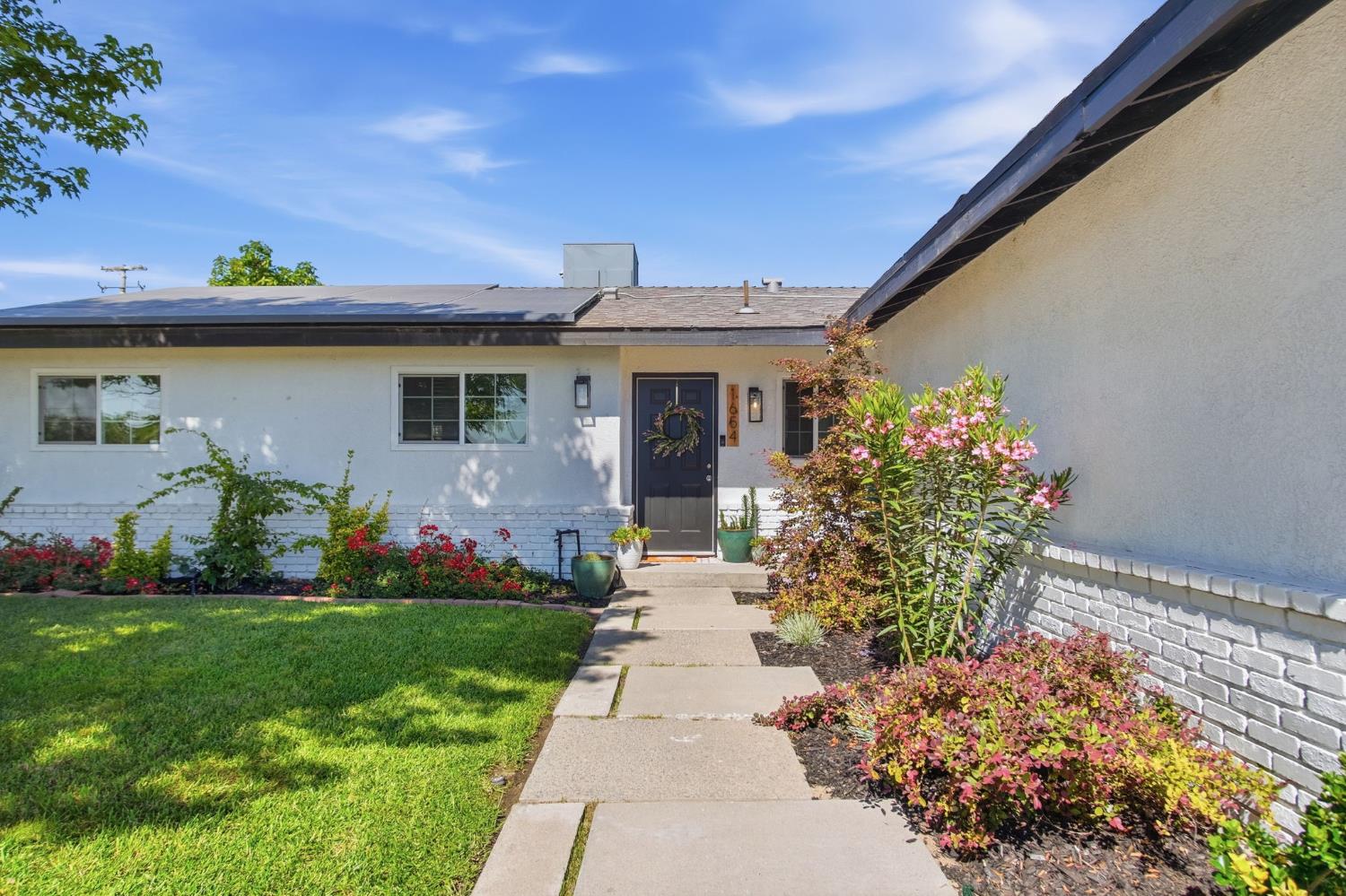 1654 Prusso St, Livingston, CA 95334