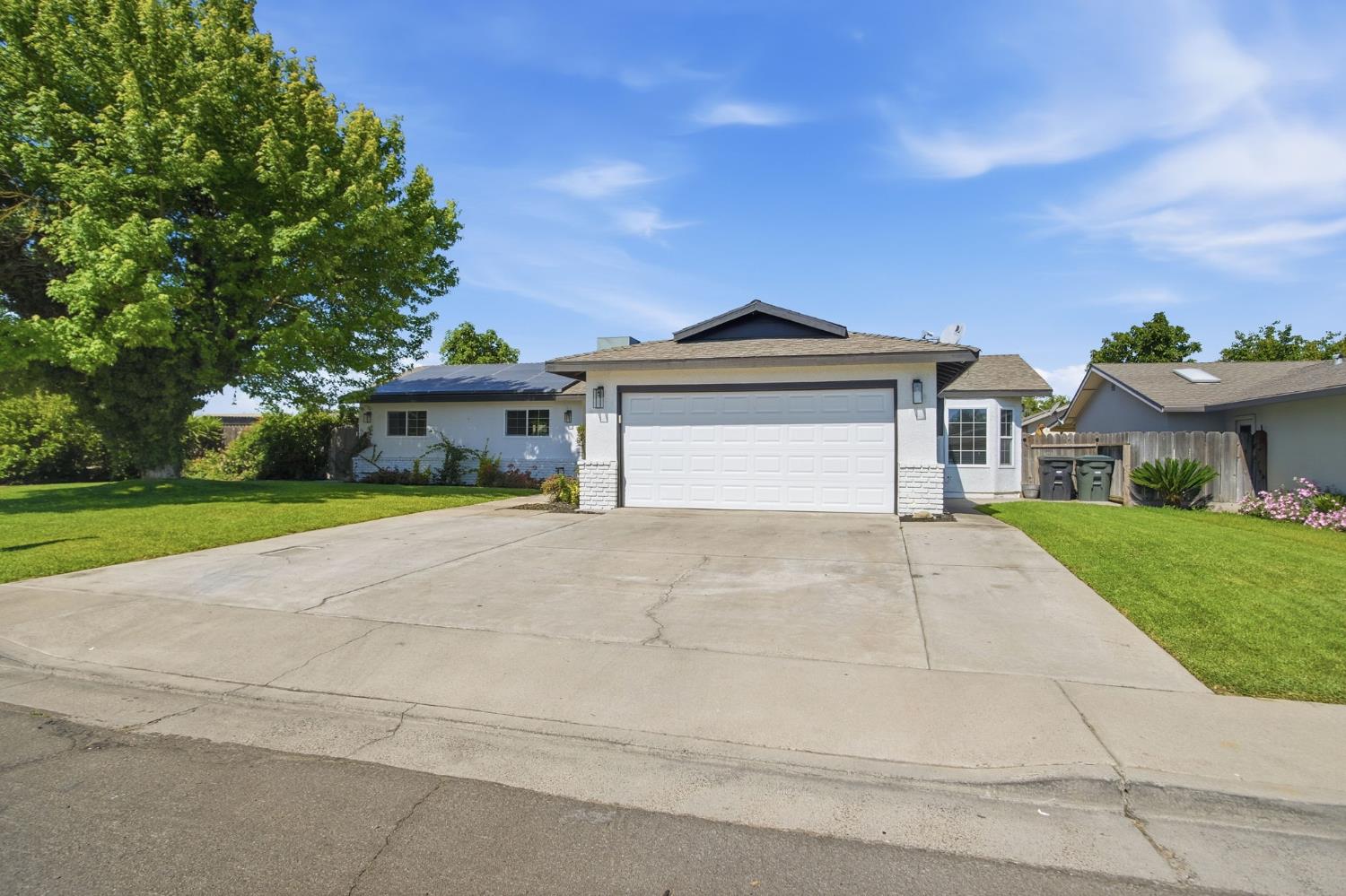 1654 Prusso St, Livingston, CA 95334