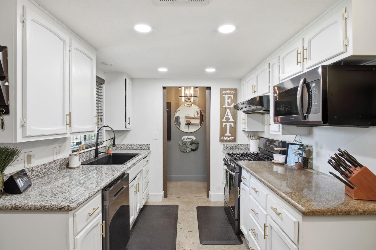1654 Prusso St, Livingston, CA 95334