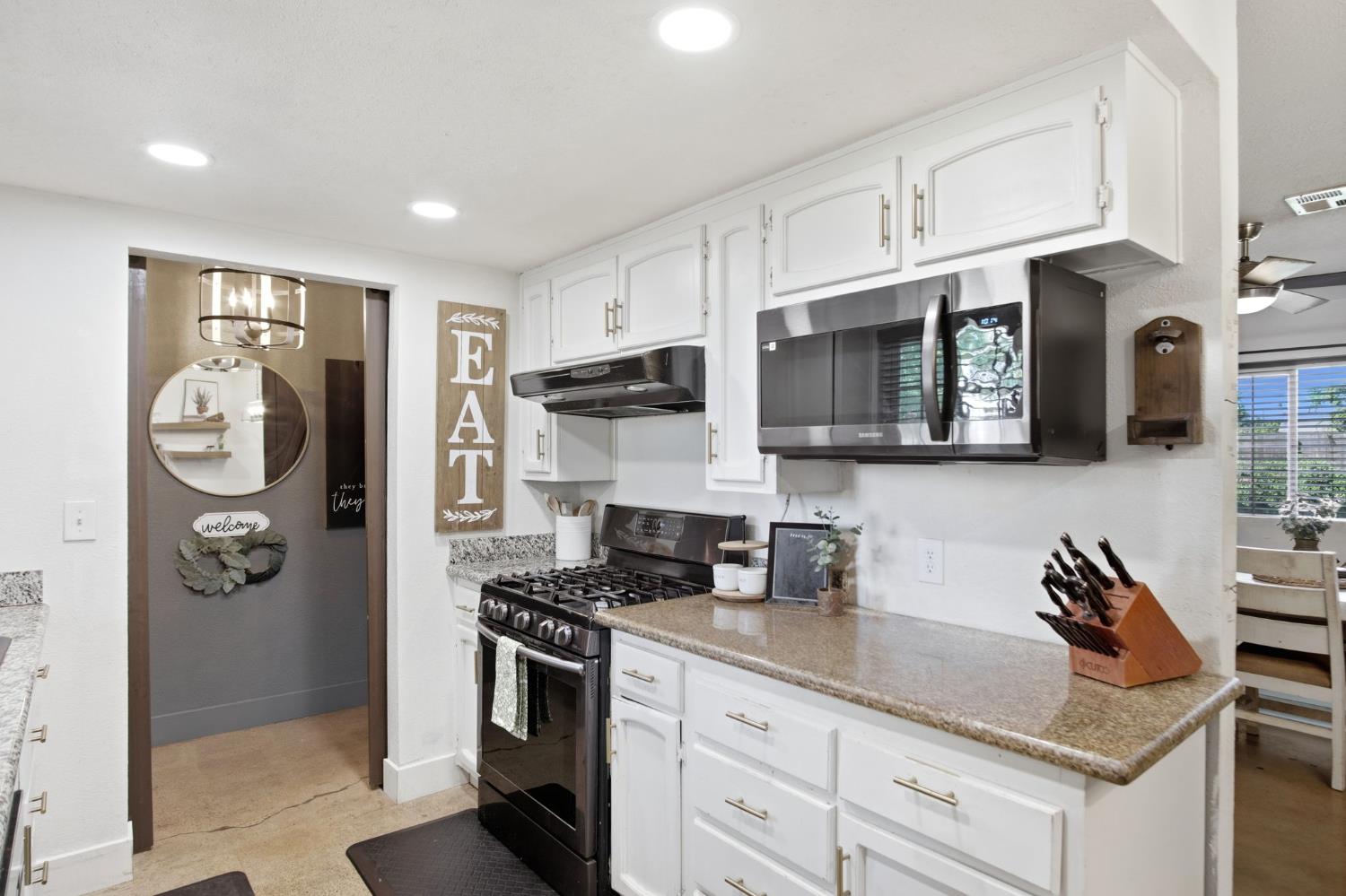 1654 Prusso St, Livingston, CA 95334