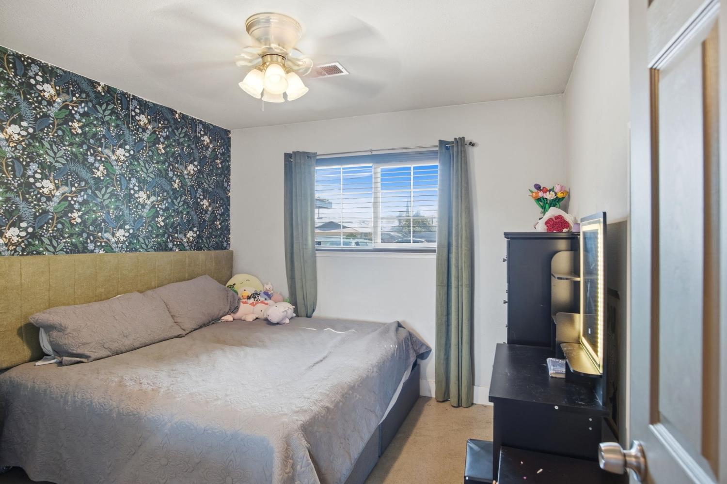 1654 Prusso St, Livingston, CA 95334