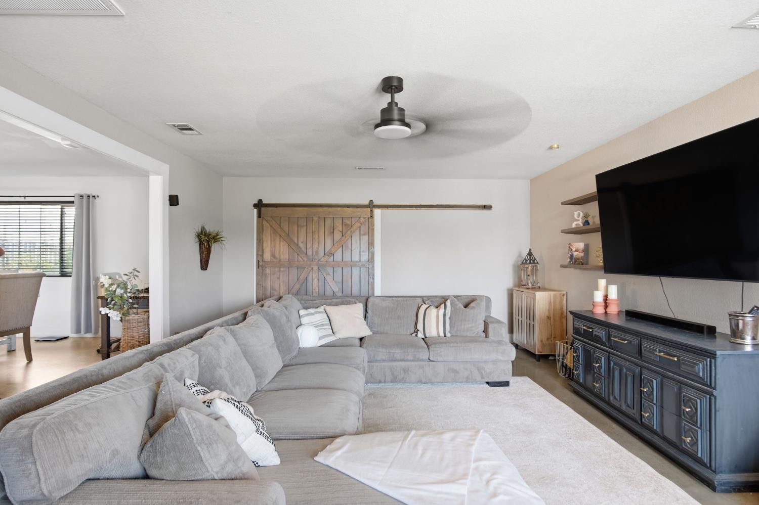 1654 Prusso St, Livingston, CA 95334