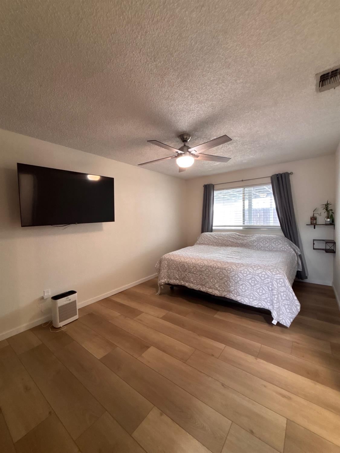 757 Clemens Ct, Ripon, CA 95366