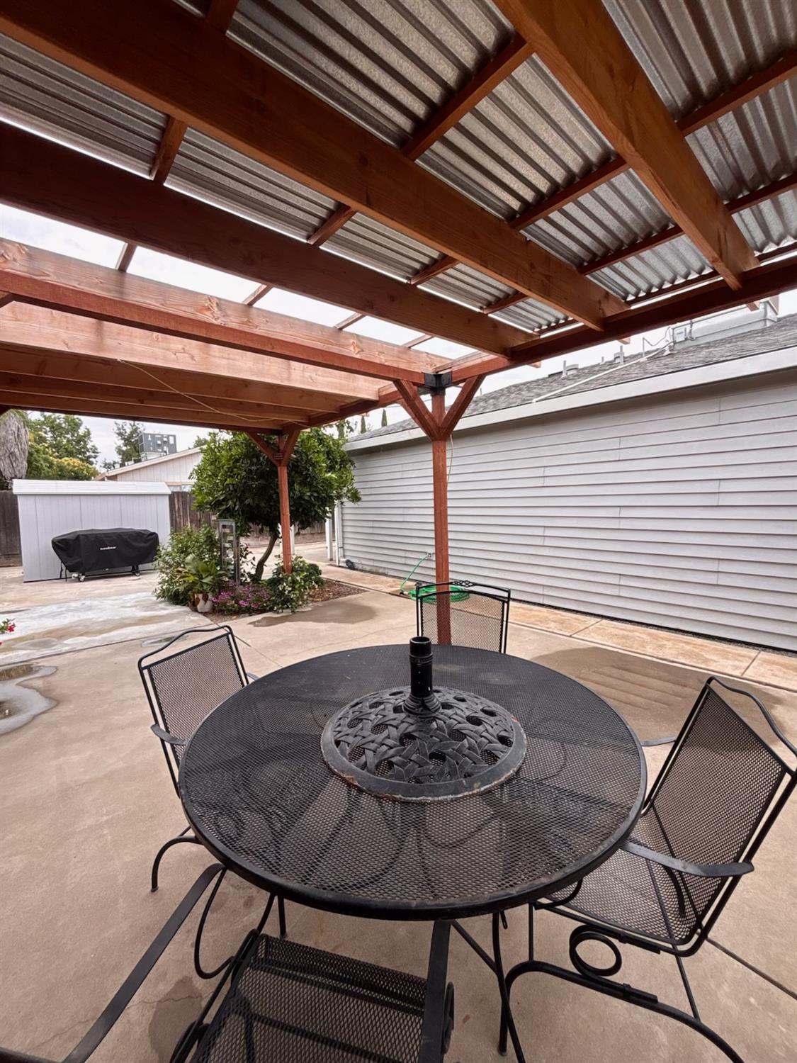 757 Clemens Ct, Ripon, CA 95366