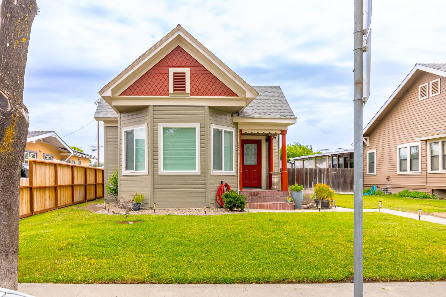 1042 R St, Newman, CA 95360