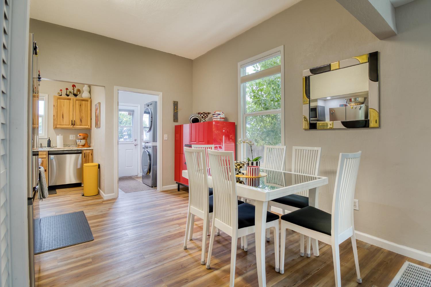 1042 R St, Newman, CA 95360