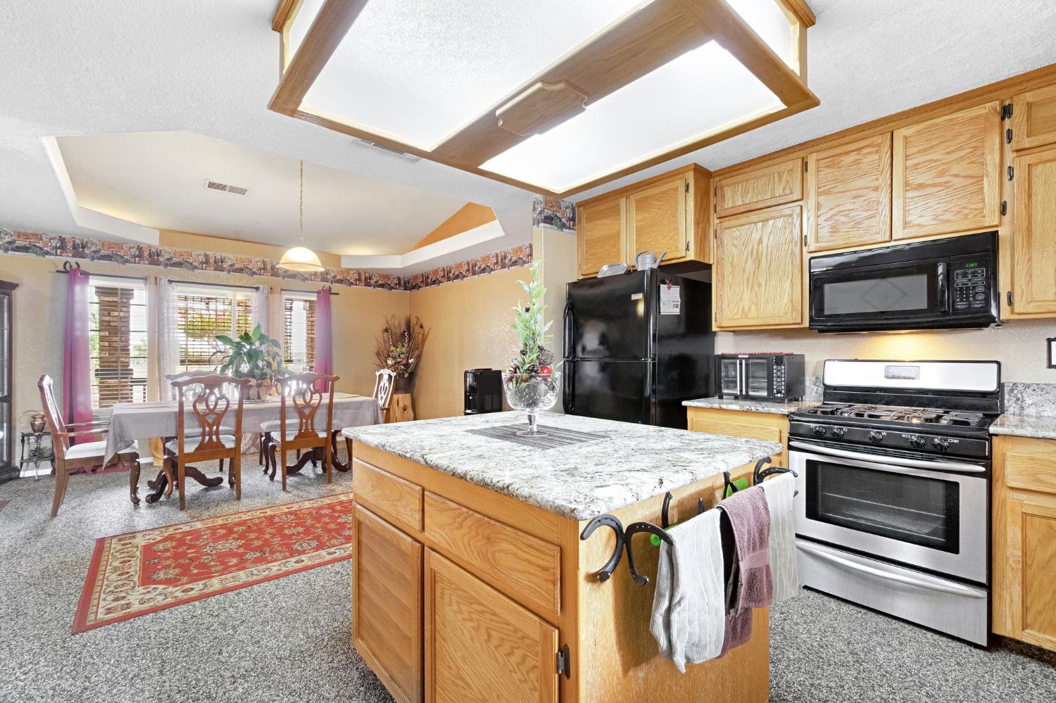 20689 Olympia Rd, Madera, CA 93638