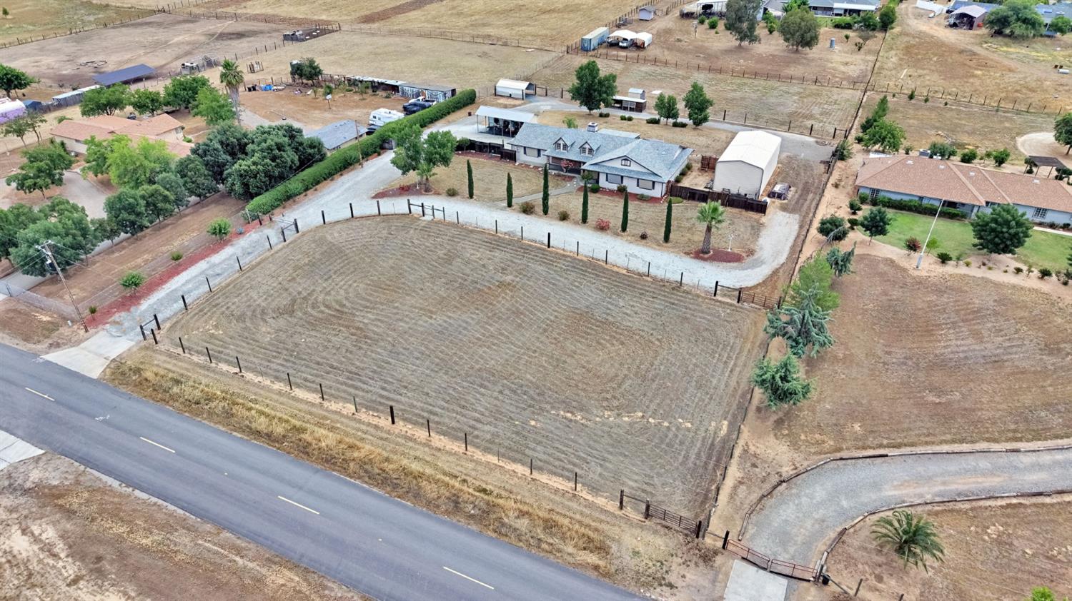 20689 Olympia Rd, Madera, CA 93638