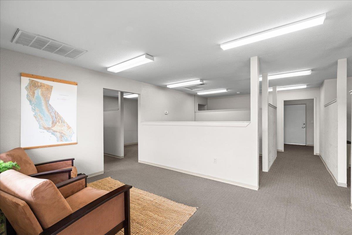 440 S Yosemite Ave, Oakdale, CA 95361