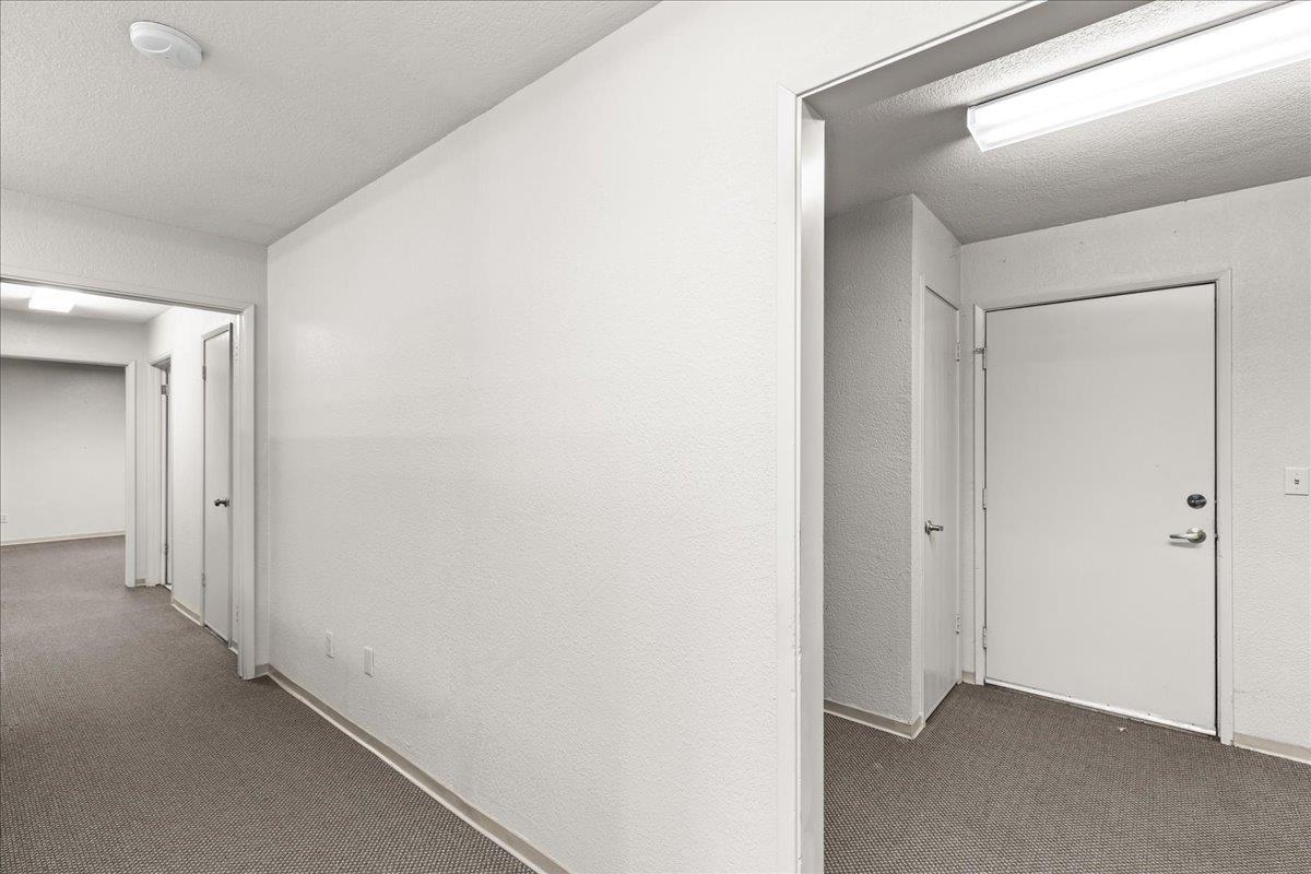 440 S Yosemite Ave, Oakdale, CA 95361