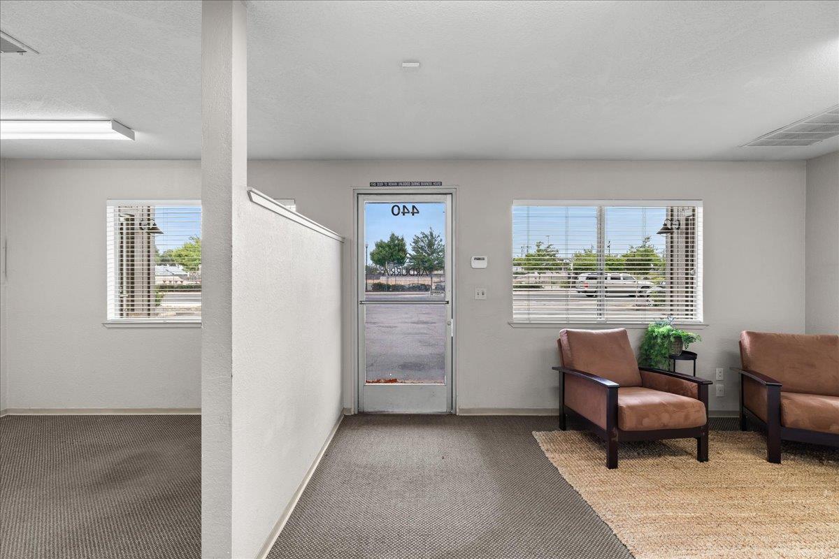 440 S Yosemite Ave, Oakdale, CA 95361
