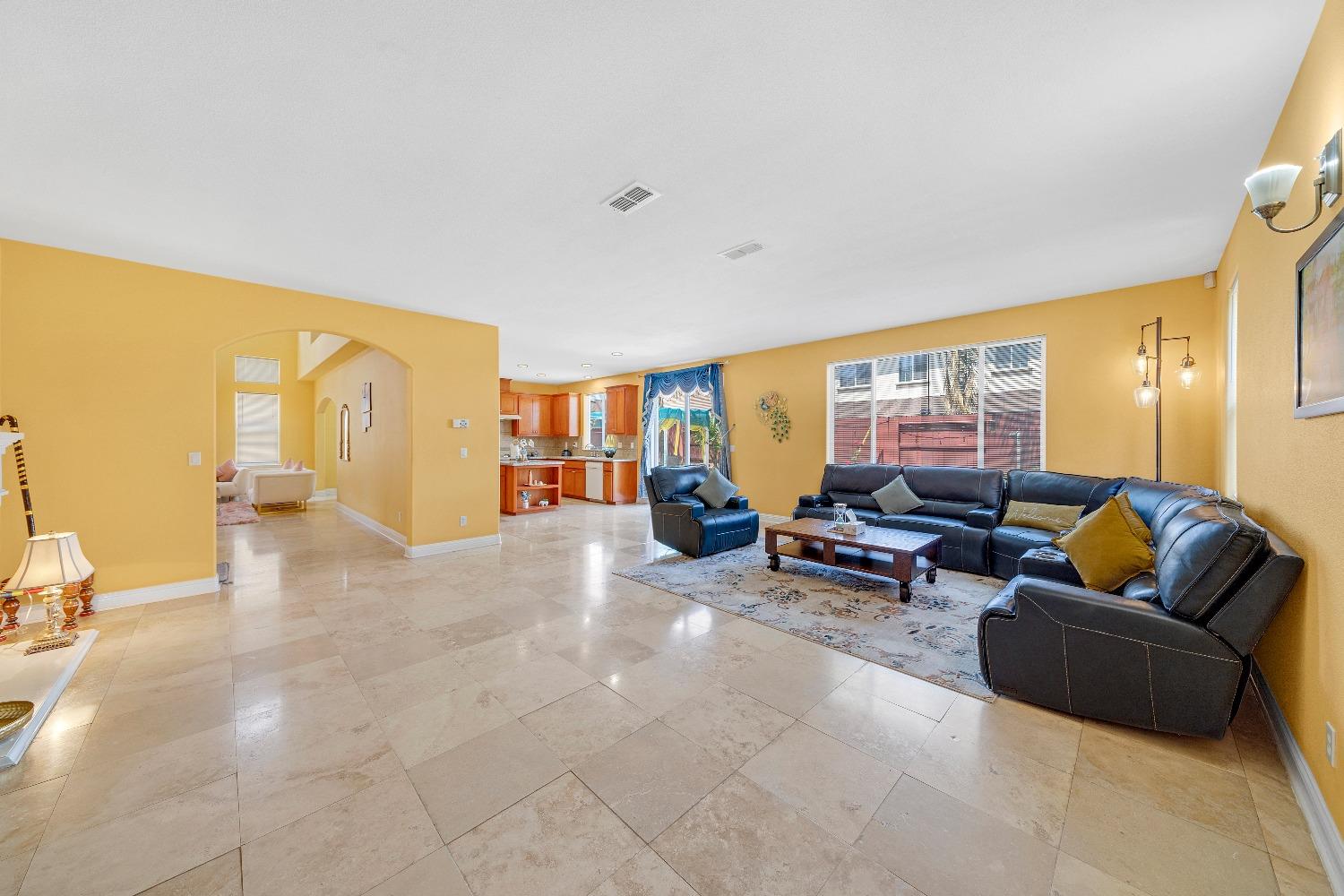 3779 Wild Oak Dr, Ceres, CA 95307