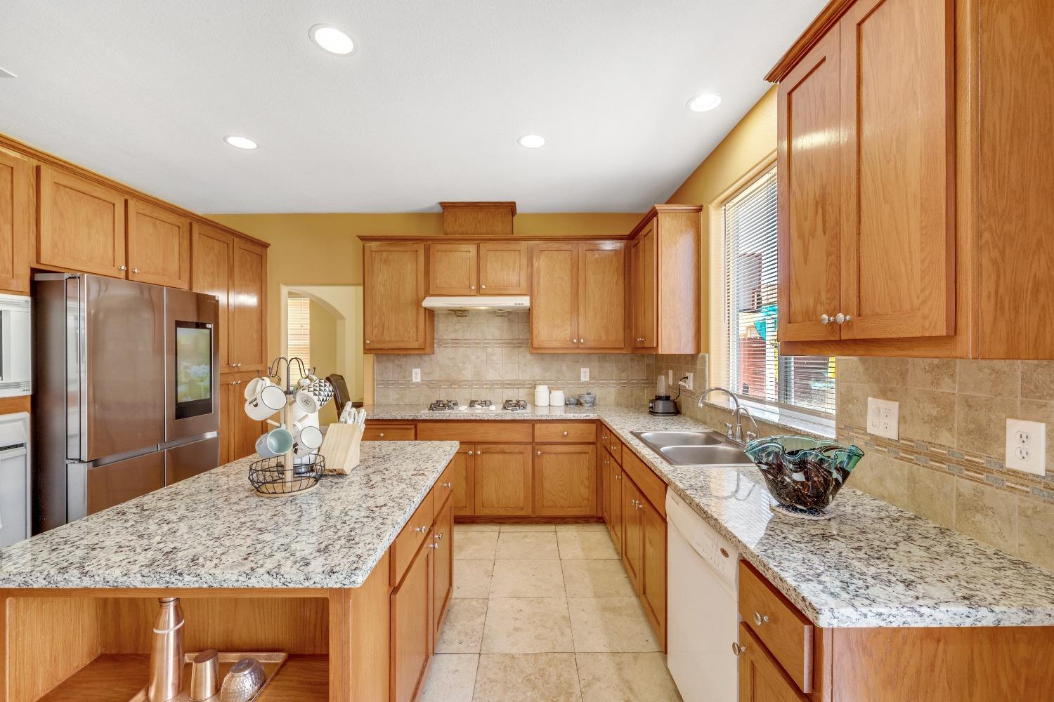 3779 Wild Oak Dr, Ceres, CA 95307