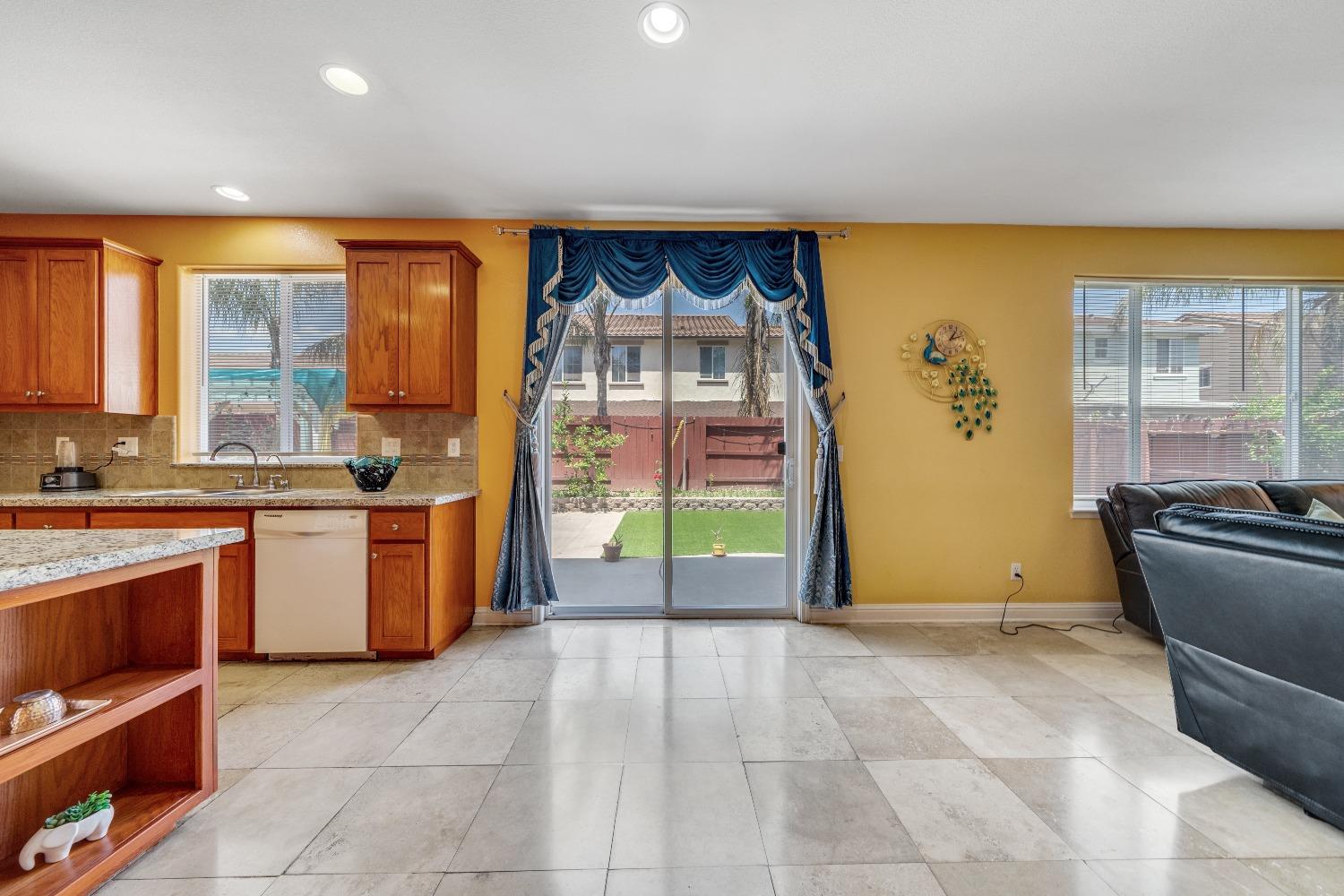 3779 Wild Oak Dr, Ceres, CA 95307