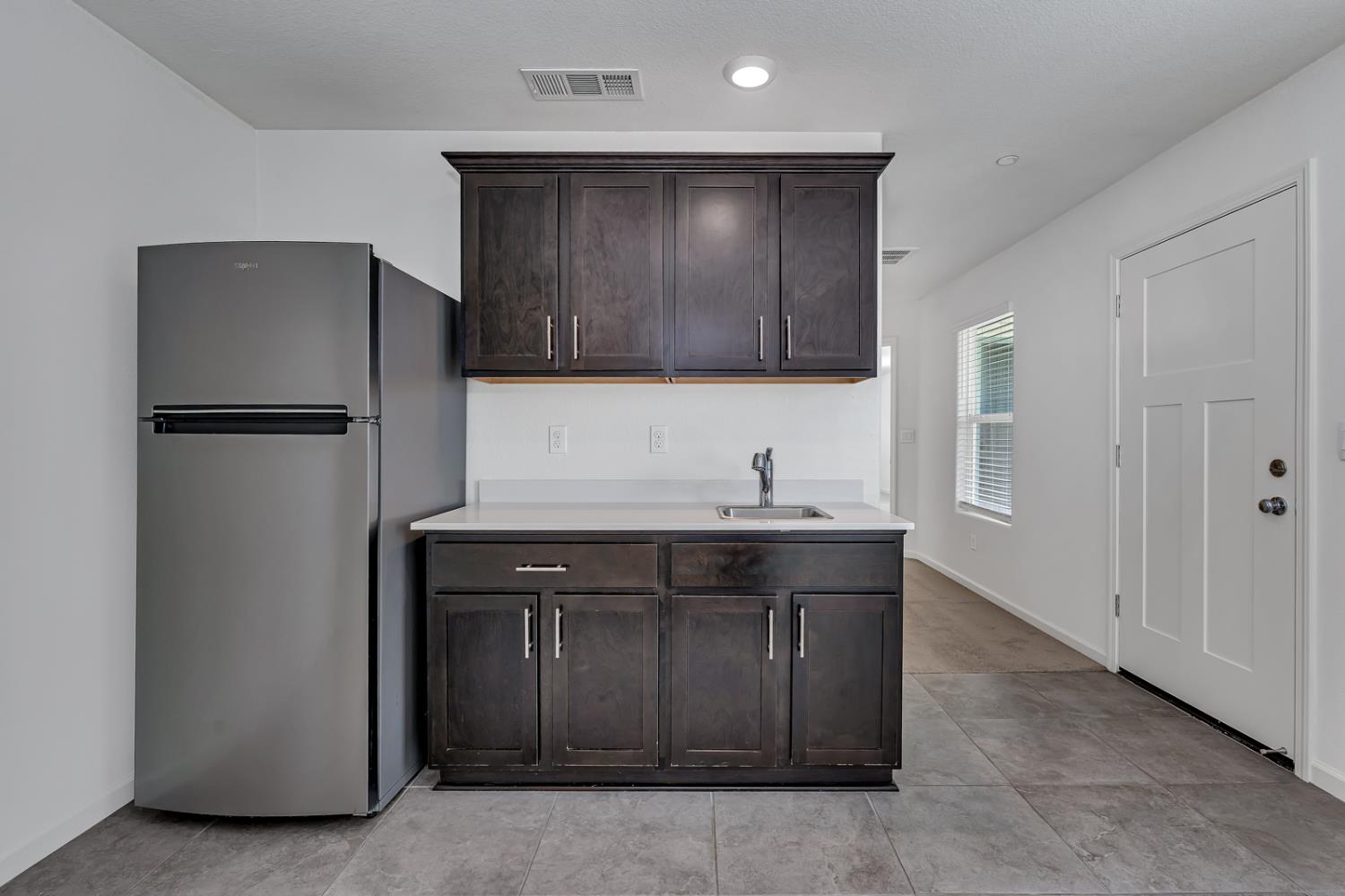 324 Shafer Trail Ct, Merced, CA 95341