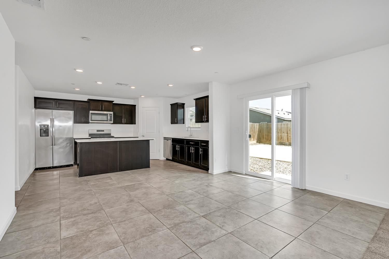 324 Shafer Trail Ct, Merced, CA 95341