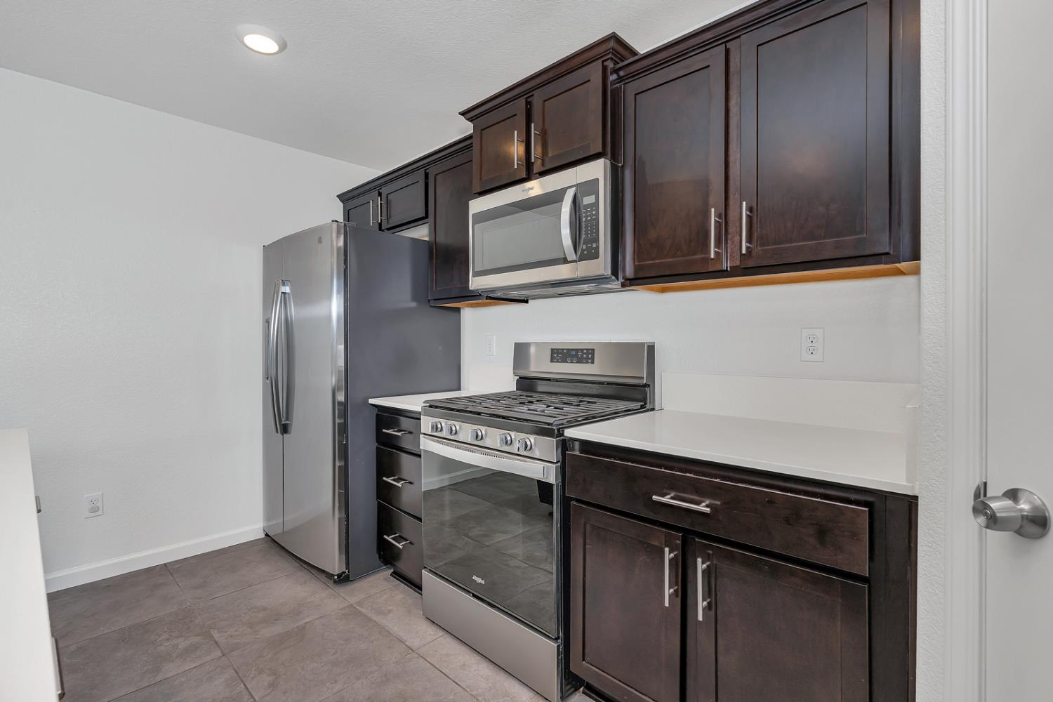 324 Shafer Trail Ct, Merced, CA 95341