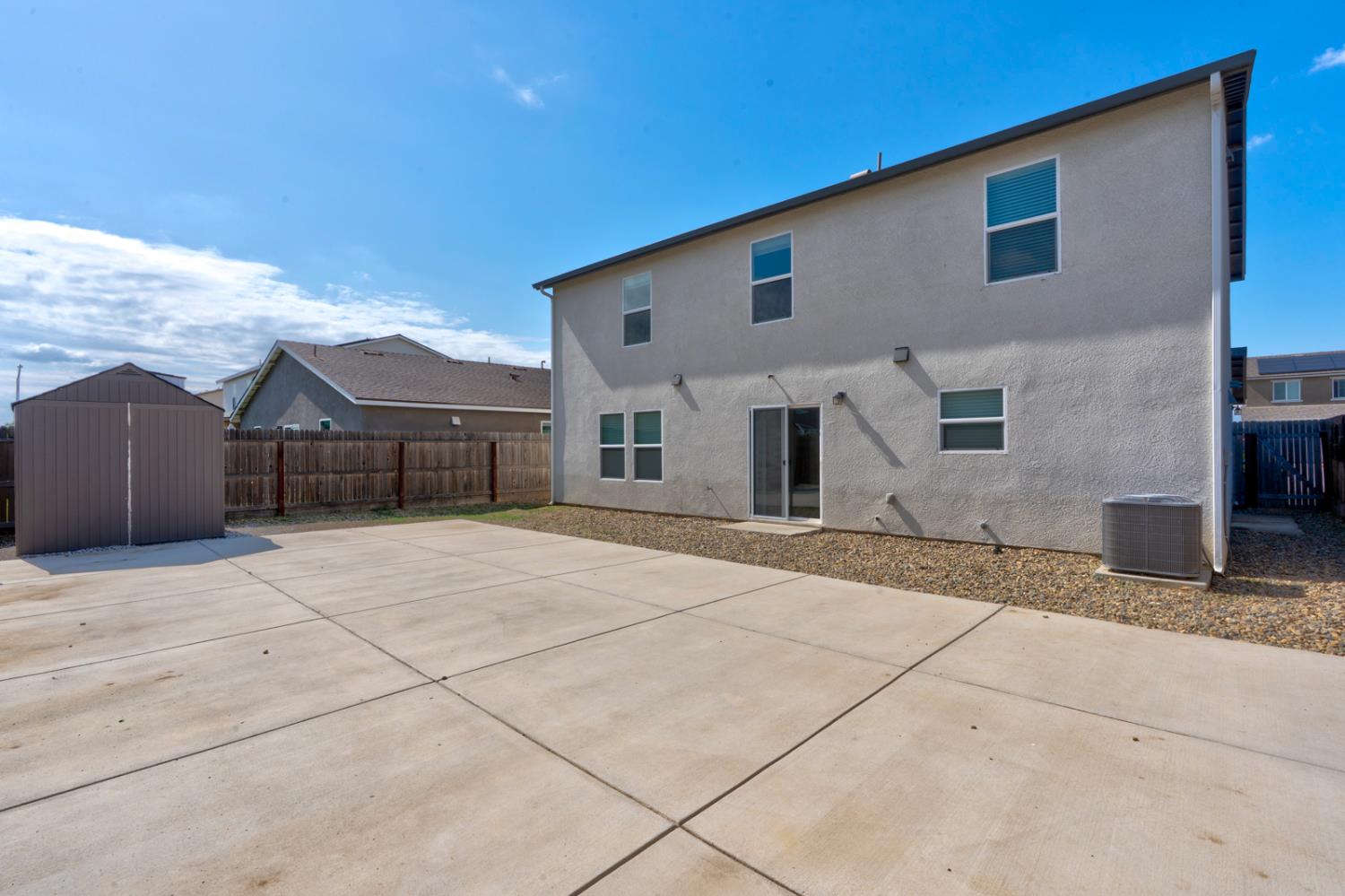 324 Shafer Trail Ct, Merced, CA 95341