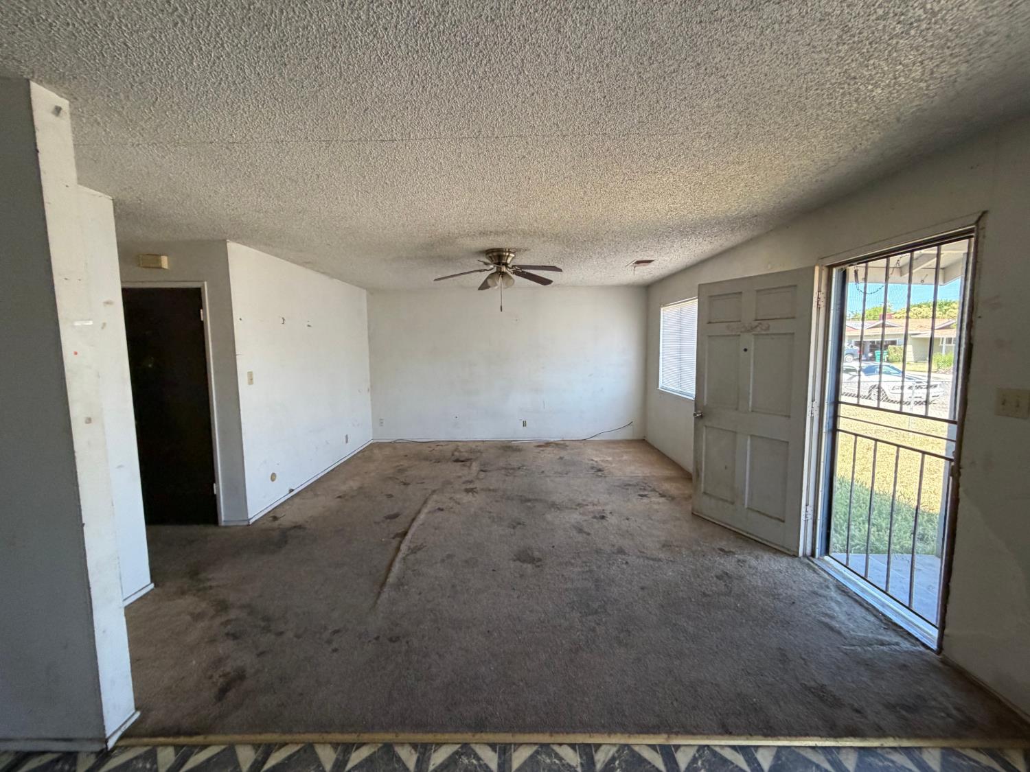 2141 Balboa Ave, Merced, CA 95348