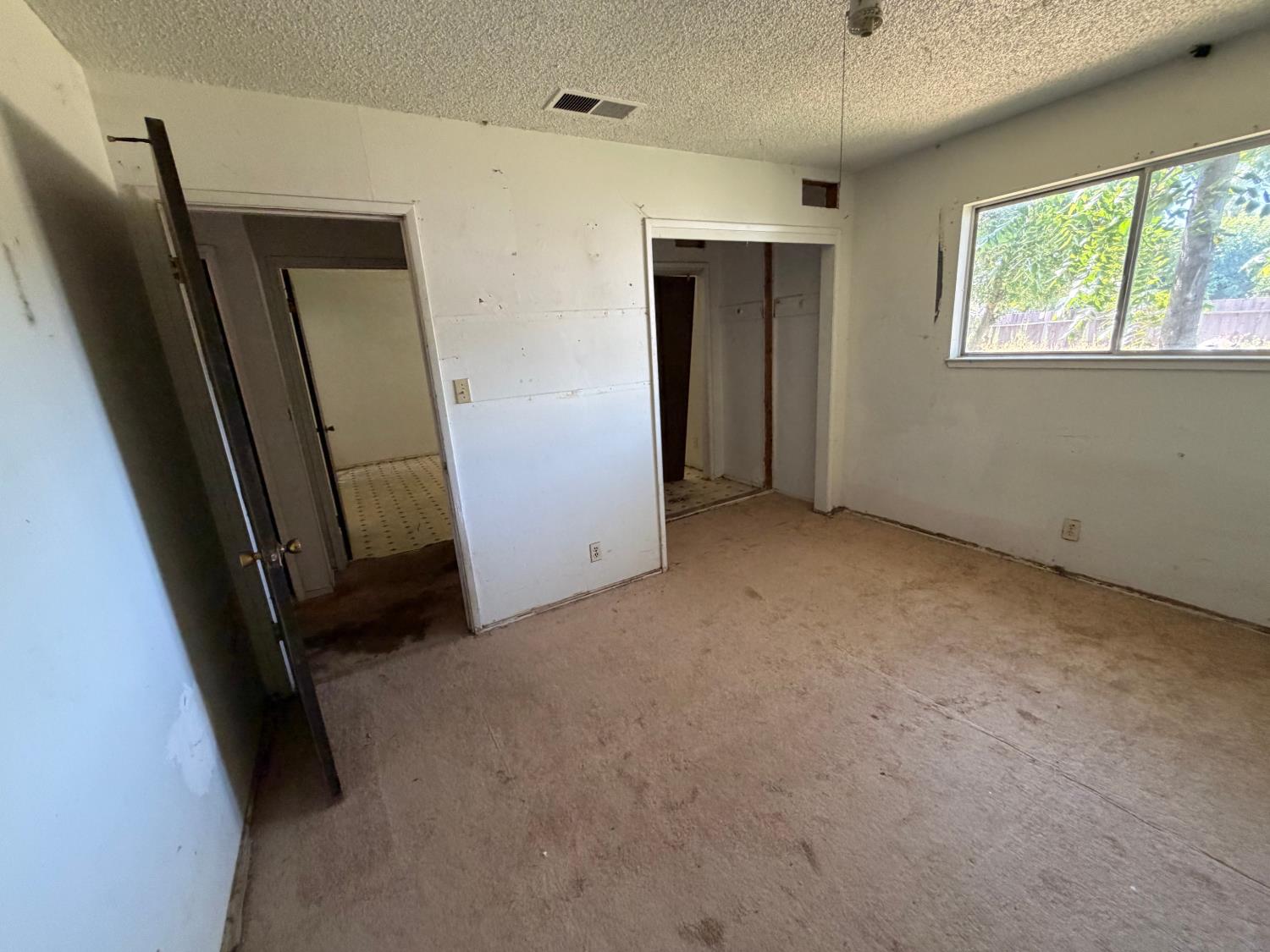 2141 Balboa Ave, Merced, CA 95348