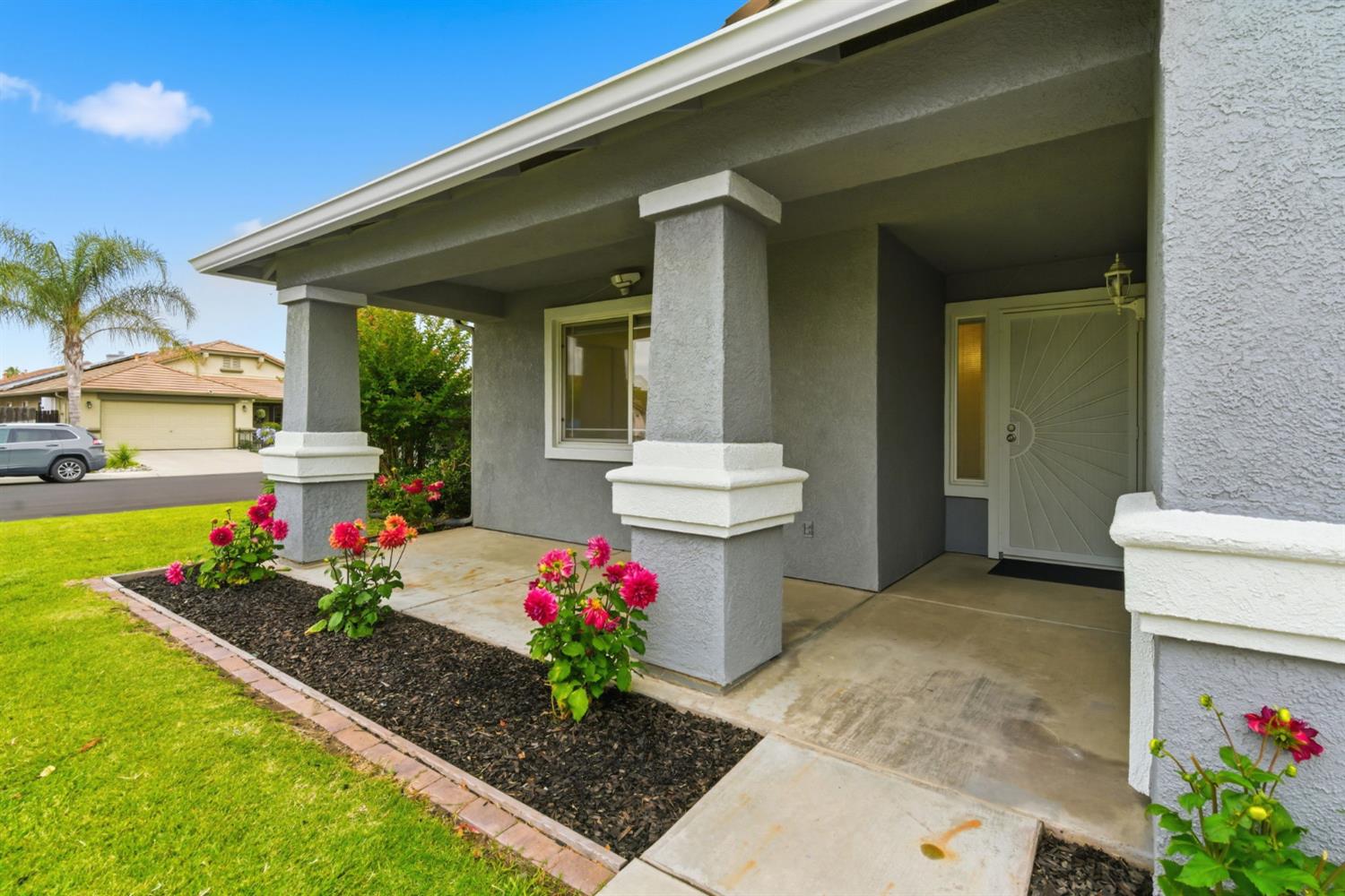 1009 Lambdin St, Manteca, CA 95336