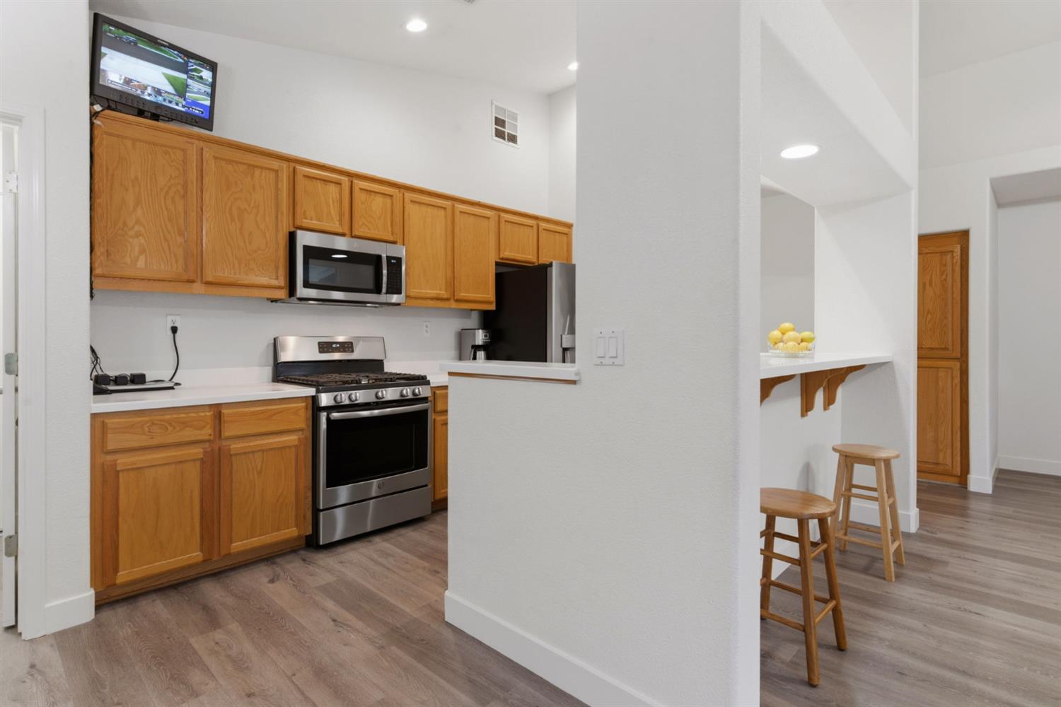 1009 Lambdin St, Manteca, CA 95336