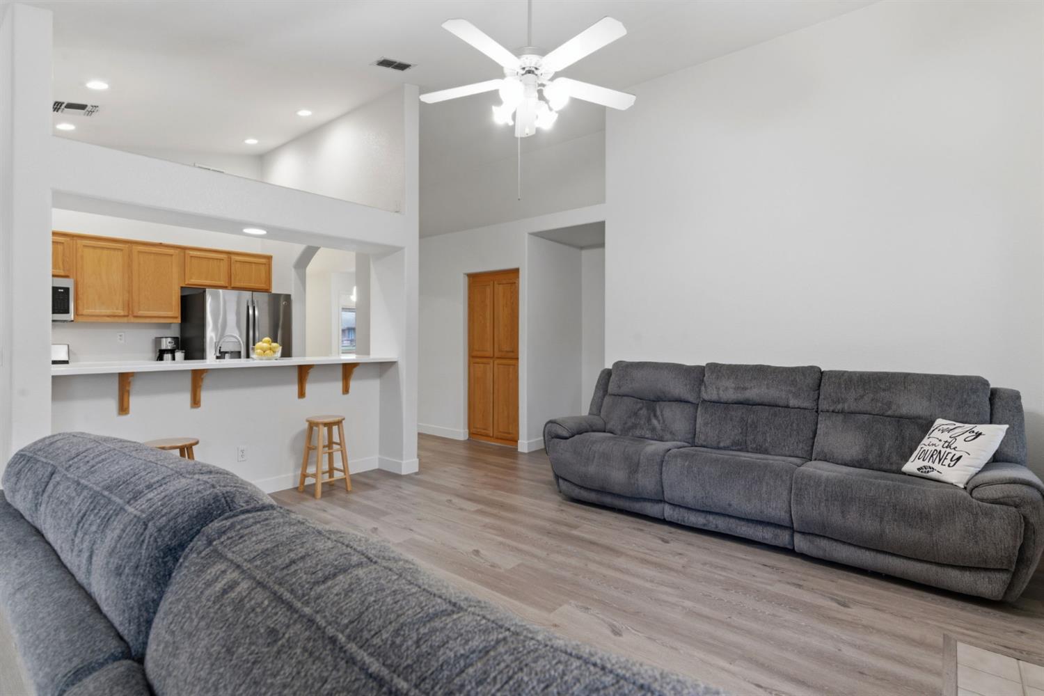 1009 Lambdin St, Manteca, CA 95336