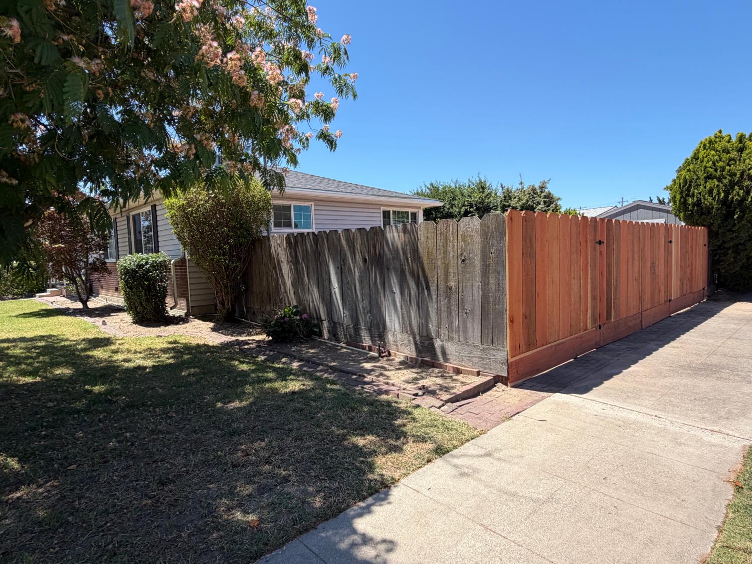 2275 5th St, Atwater, CA 95301