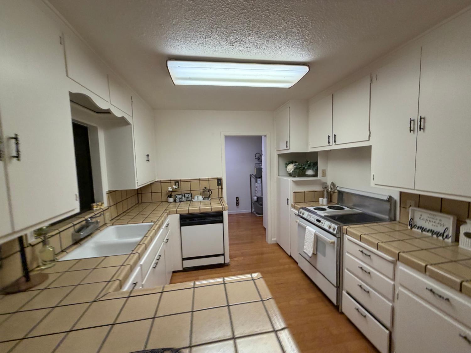 2275 5th St, Atwater, CA 95301