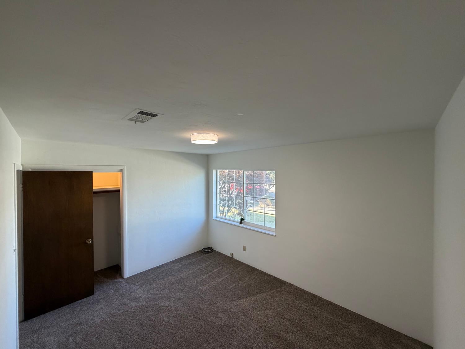 2275 5th St, Atwater, CA 95301