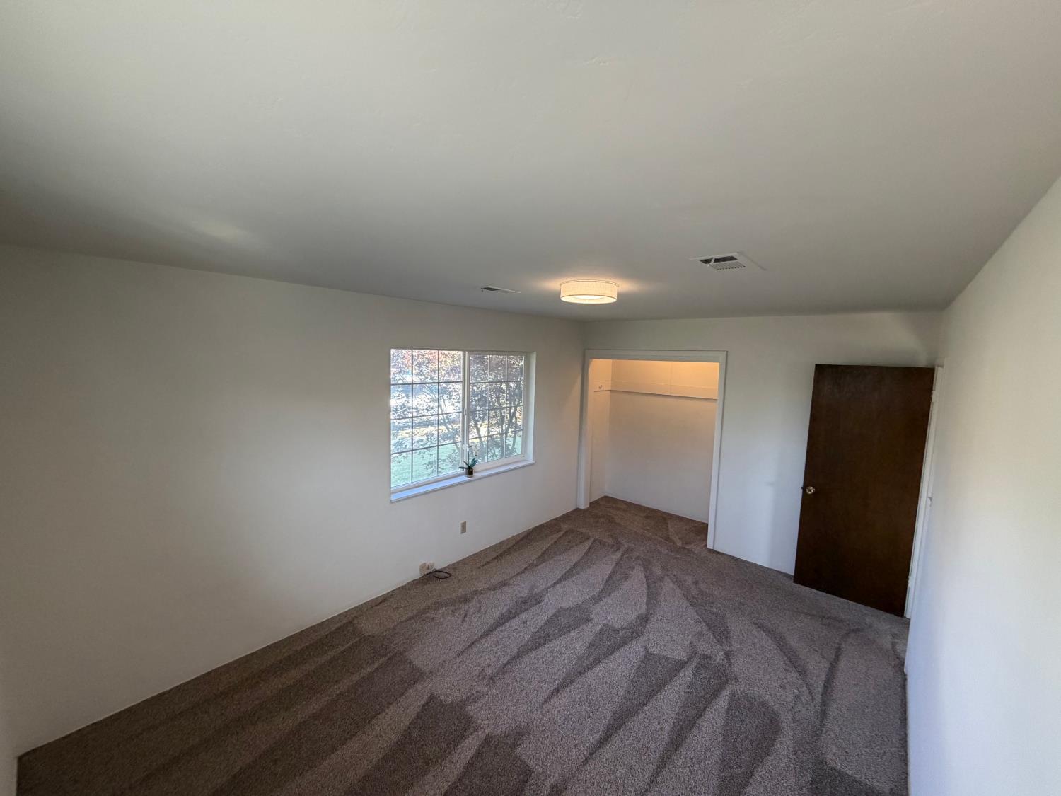 2275 5th St, Atwater, CA 95301