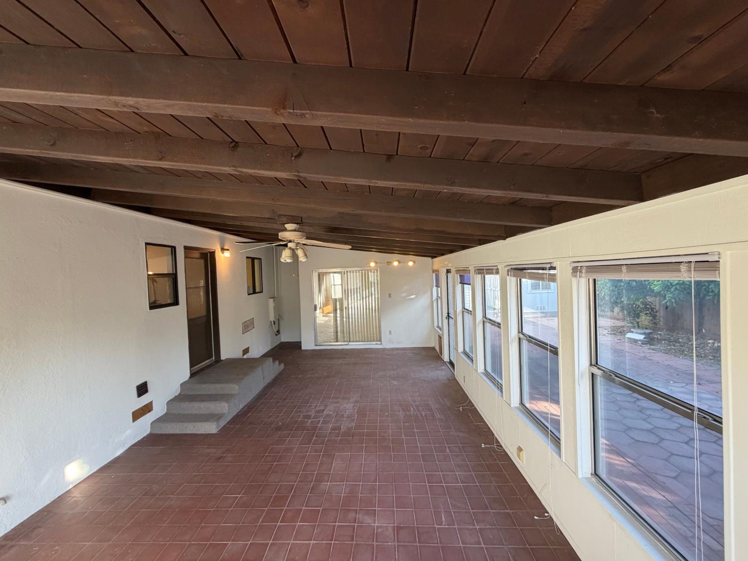 2275 5th St, Atwater, CA 95301