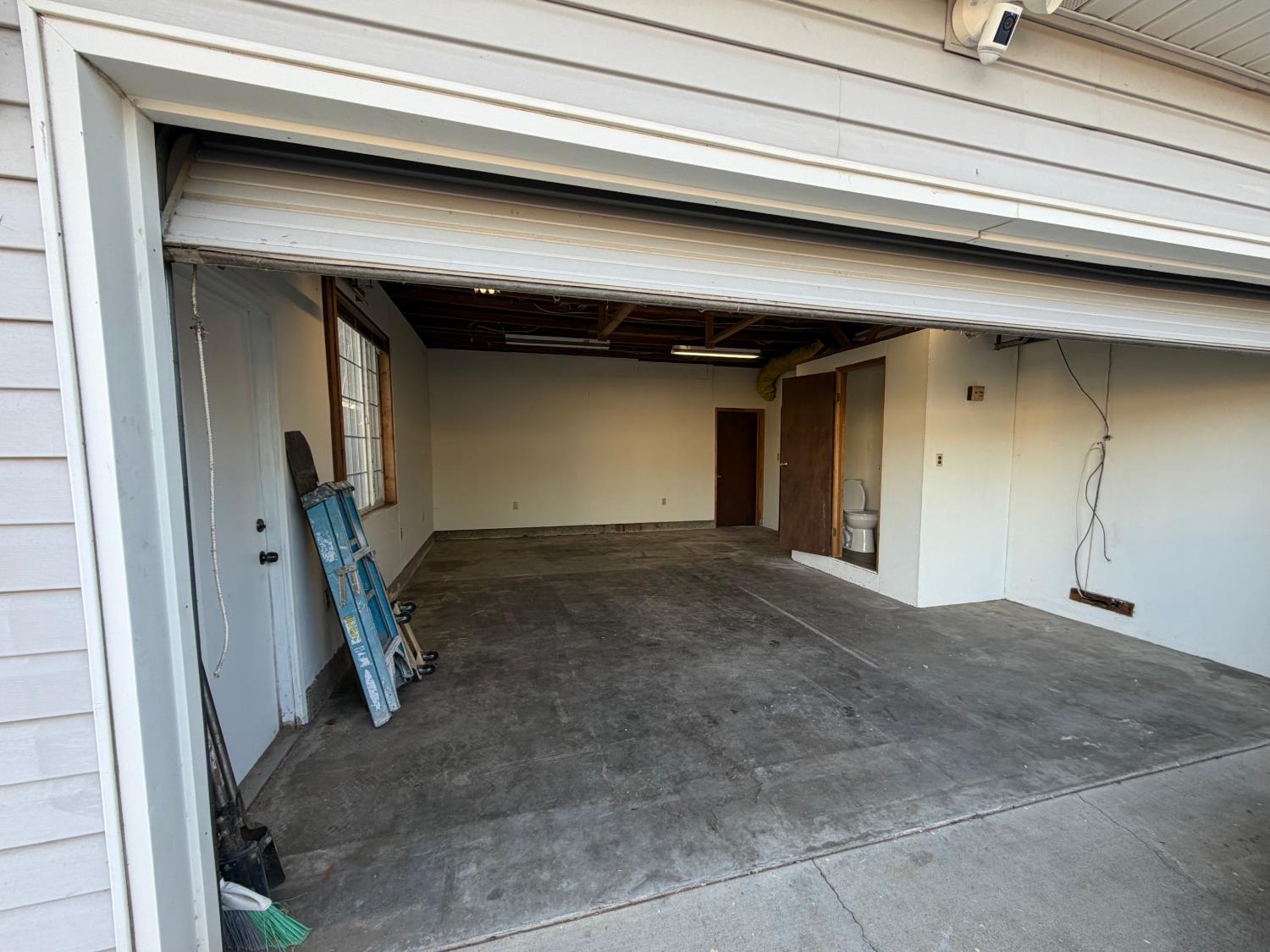 2275 5th St, Atwater, CA 95301