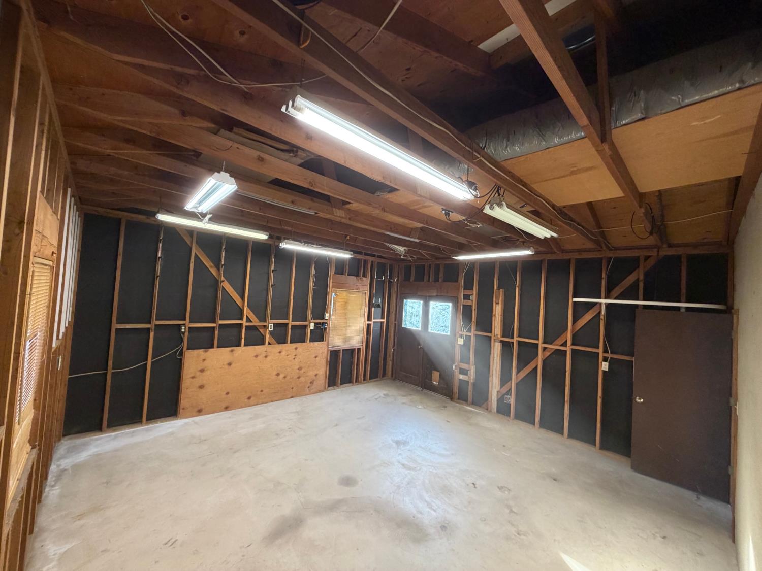 2275 5th St, Atwater, CA 95301