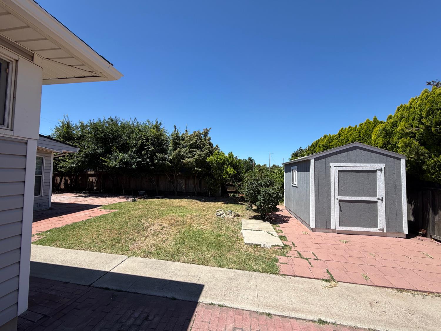 2275 5th St, Atwater, CA 95301