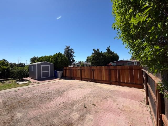2275 5th St, Atwater, CA 95301
