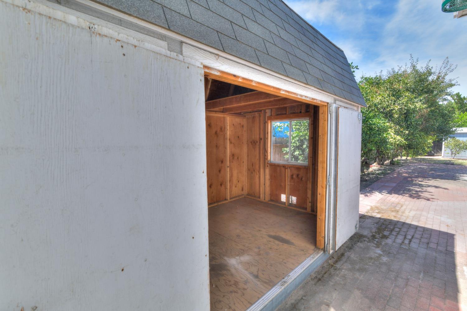 2275 5th St, Atwater, CA 95301