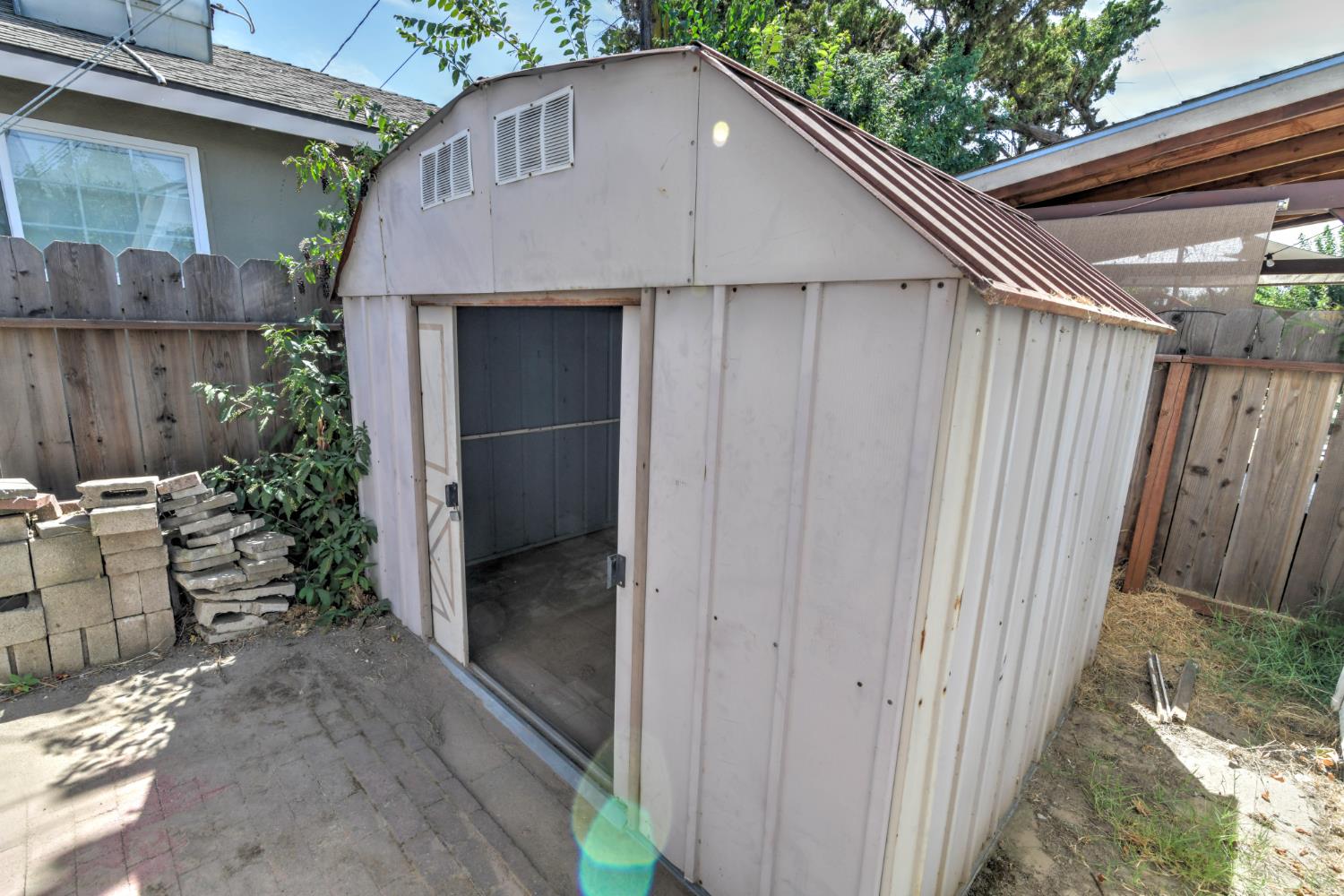 2275 5th St, Atwater, CA 95301