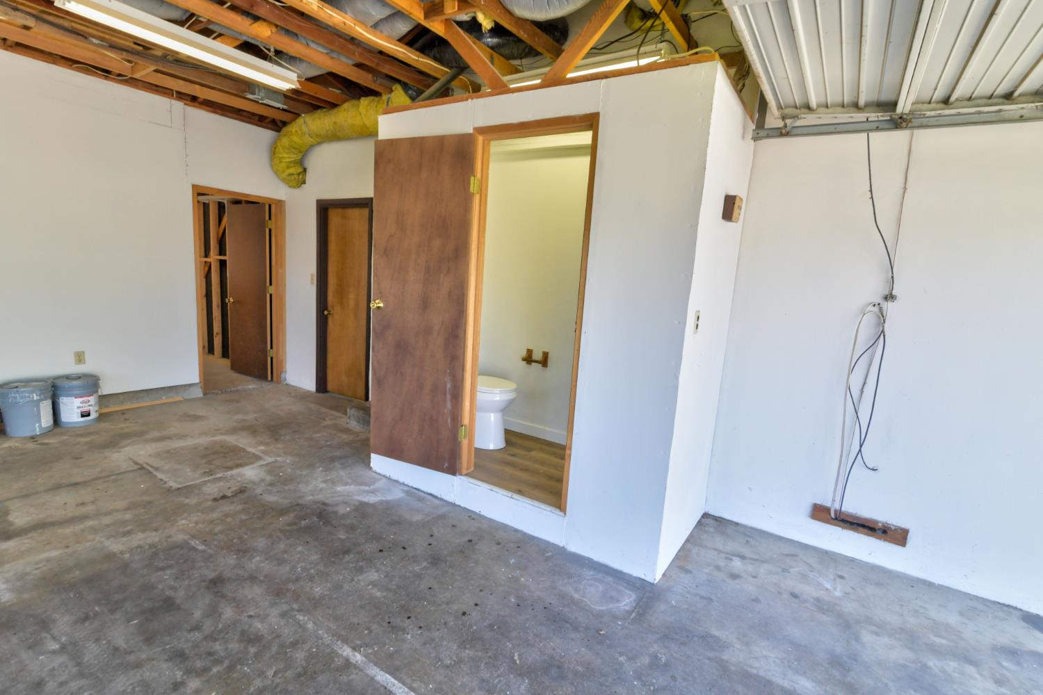 2275 5th St, Atwater, CA 95301