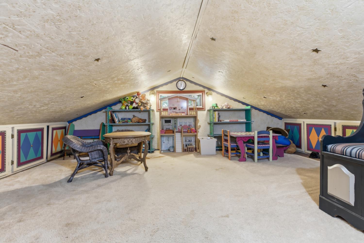 5012 12th, Hanford, CA 93230