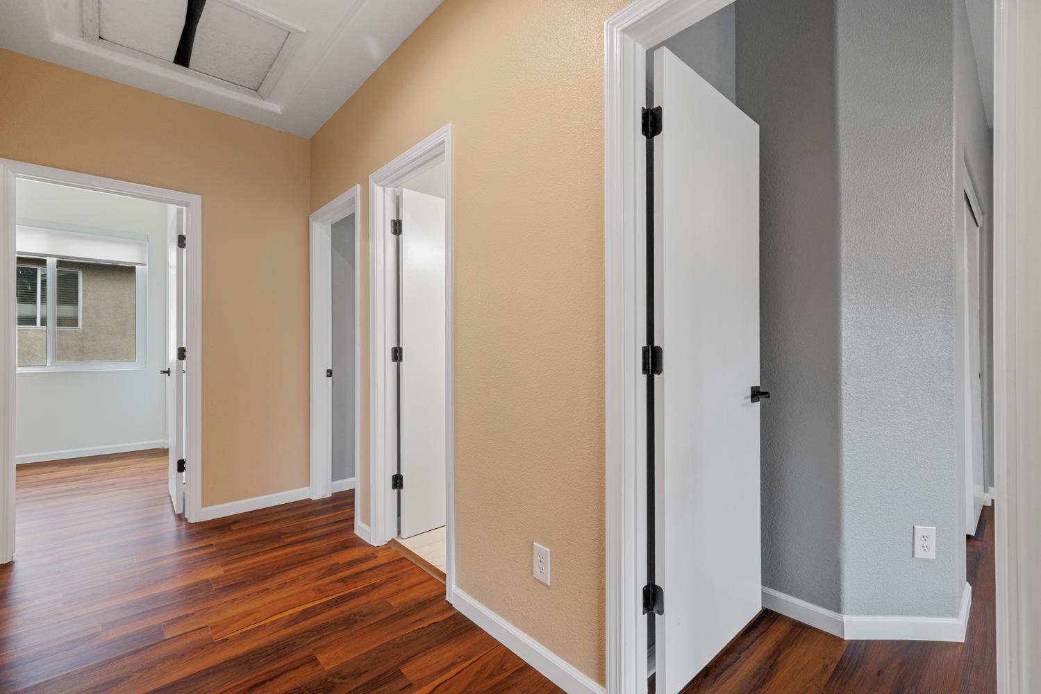 368 Nutcrest Ct, Oakdale, CA 95361