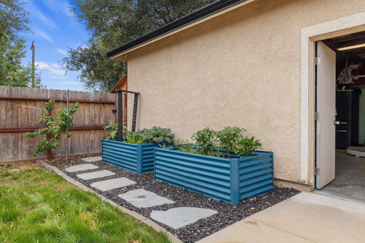 368 Nutcrest Ct, Oakdale, CA 95361