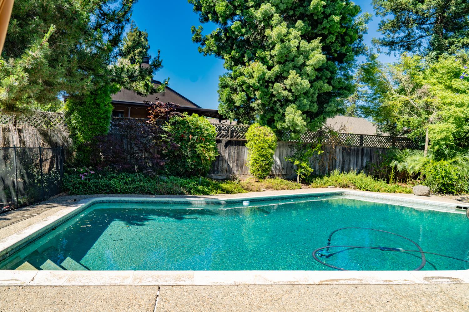 3724 Glenview Ct, Modesto, CA 95355