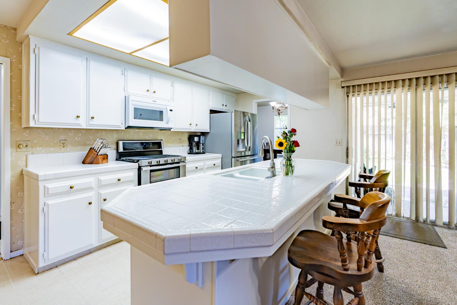 3724 Glenview Ct, Modesto, CA 95355