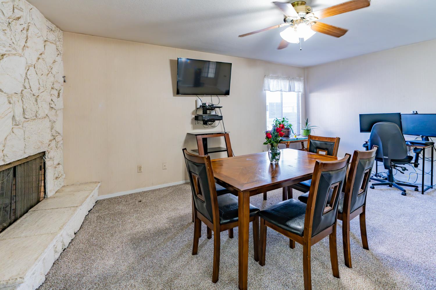 3724 Glenview Ct, Modesto, CA 95355