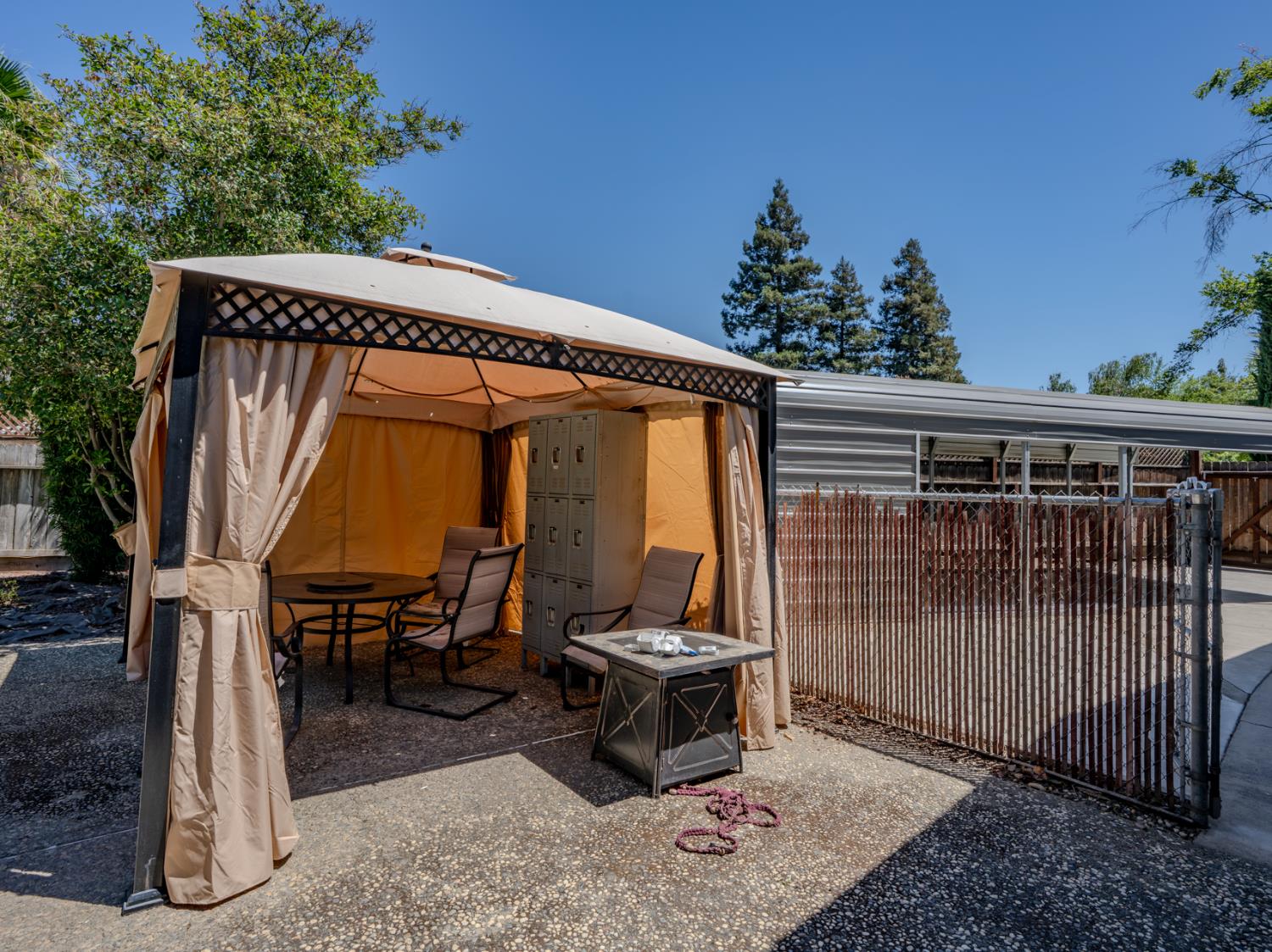 3724 Glenview Ct, Modesto, CA 95355