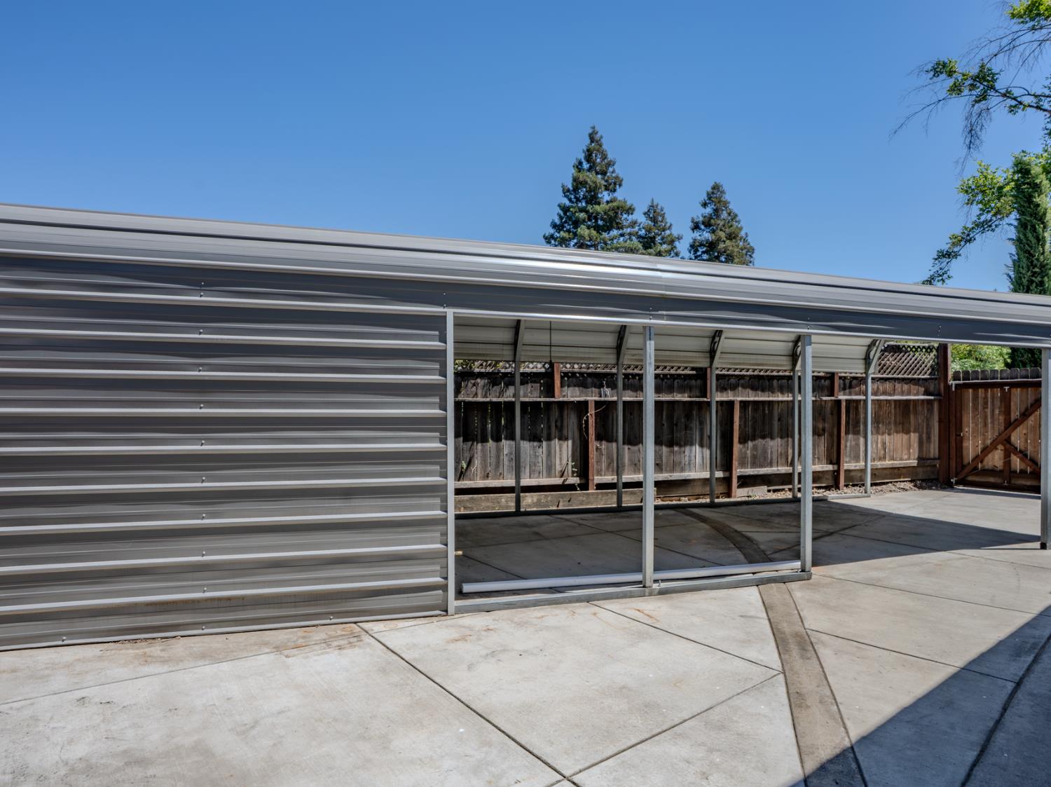3724 Glenview Ct, Modesto, CA 95355