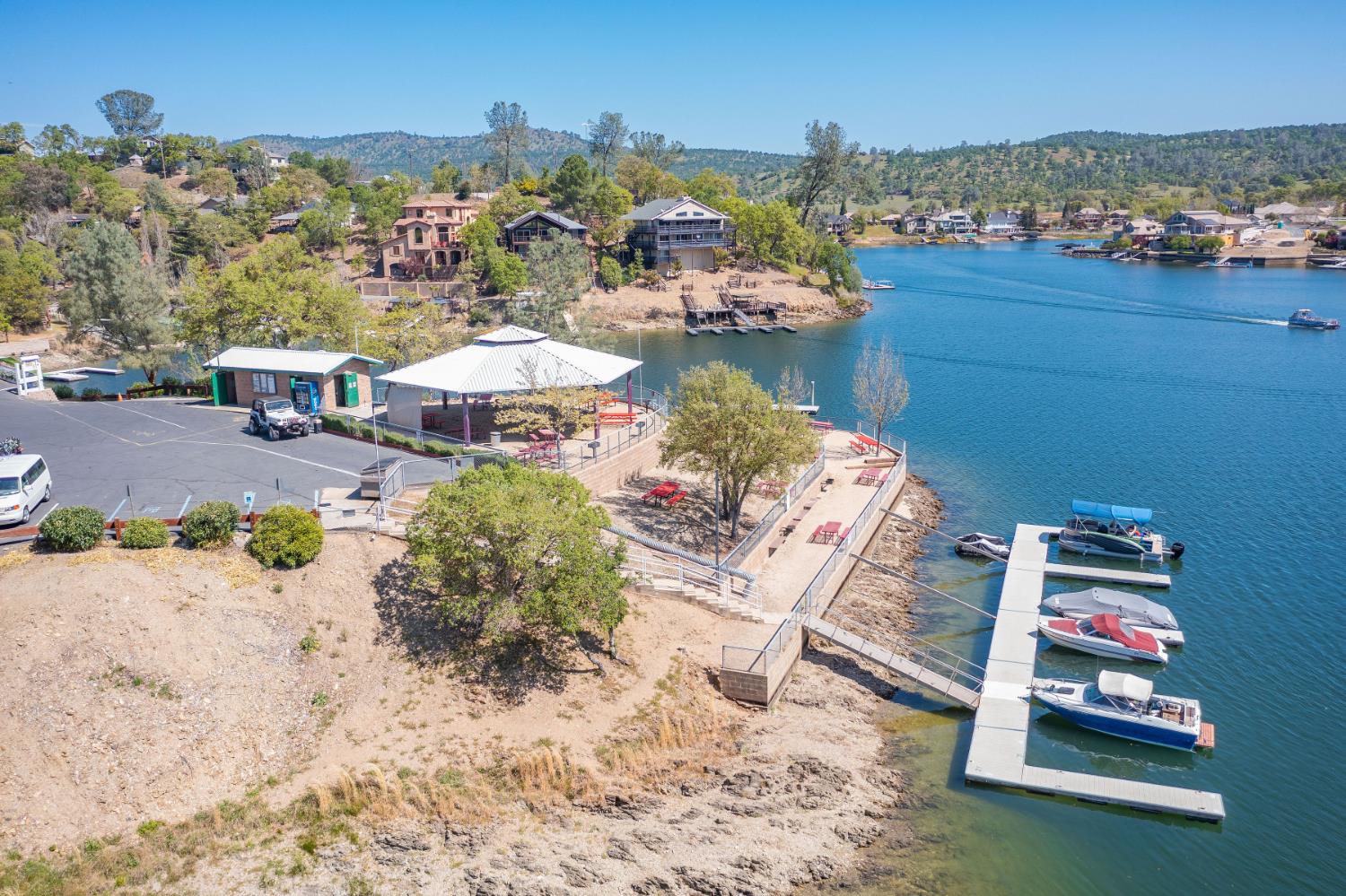 4978 Lakeshore Dr, Copperopolis, CA 95228